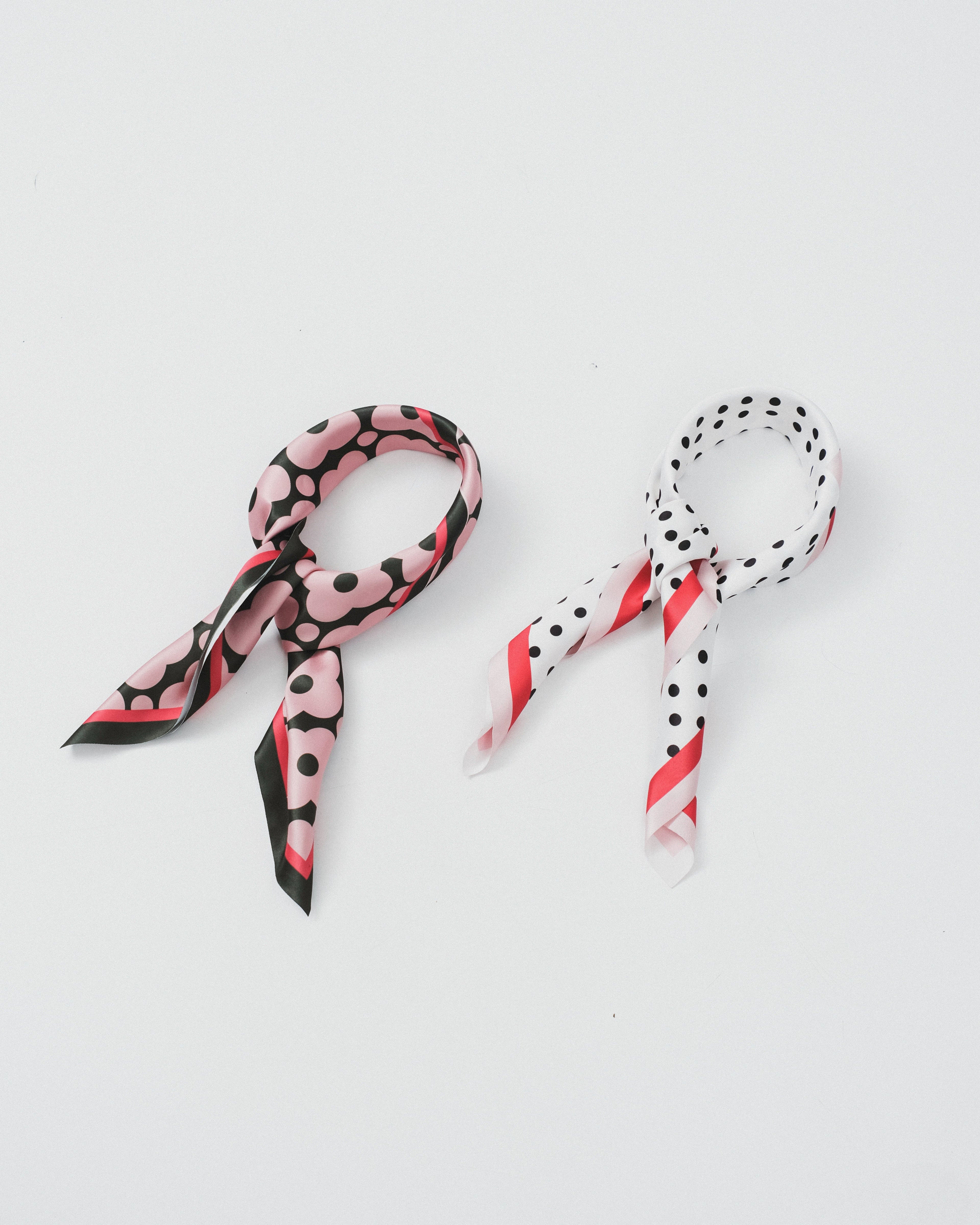 Dear Jodie Scarf in White Black Polka