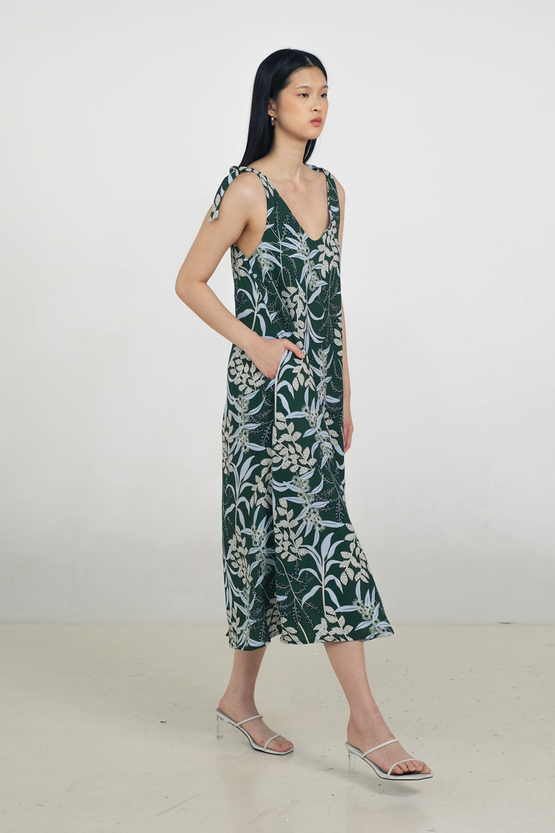 Nesia Dress in Anthurium