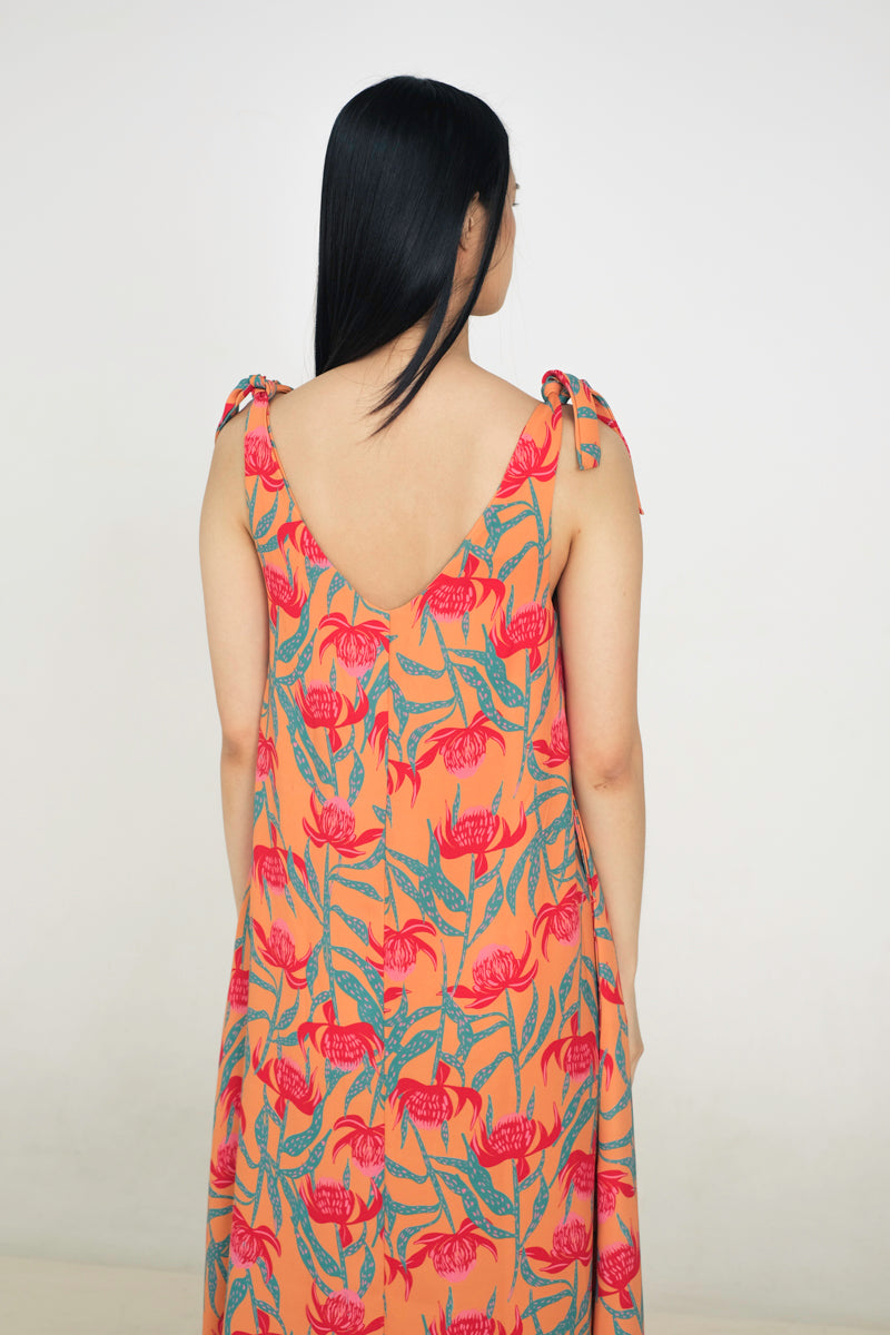 Nesia Dress in Canna