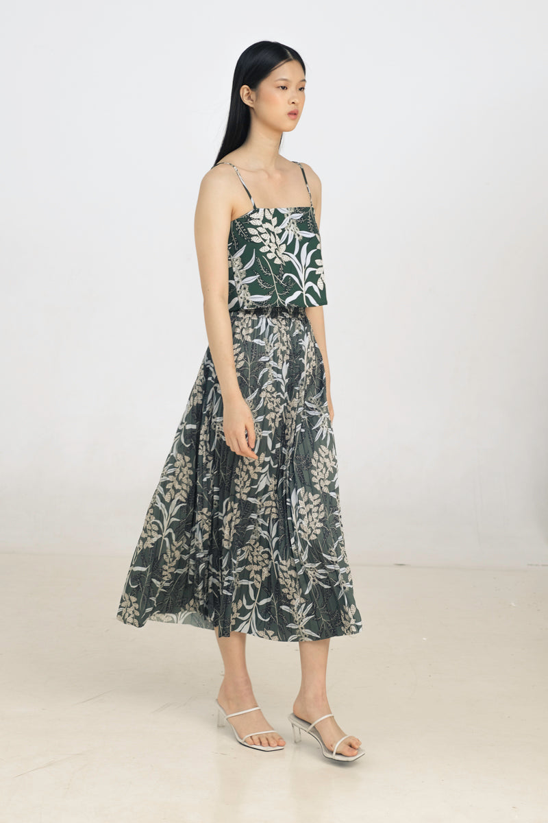 Alina Pleated Skirt in Anthurium