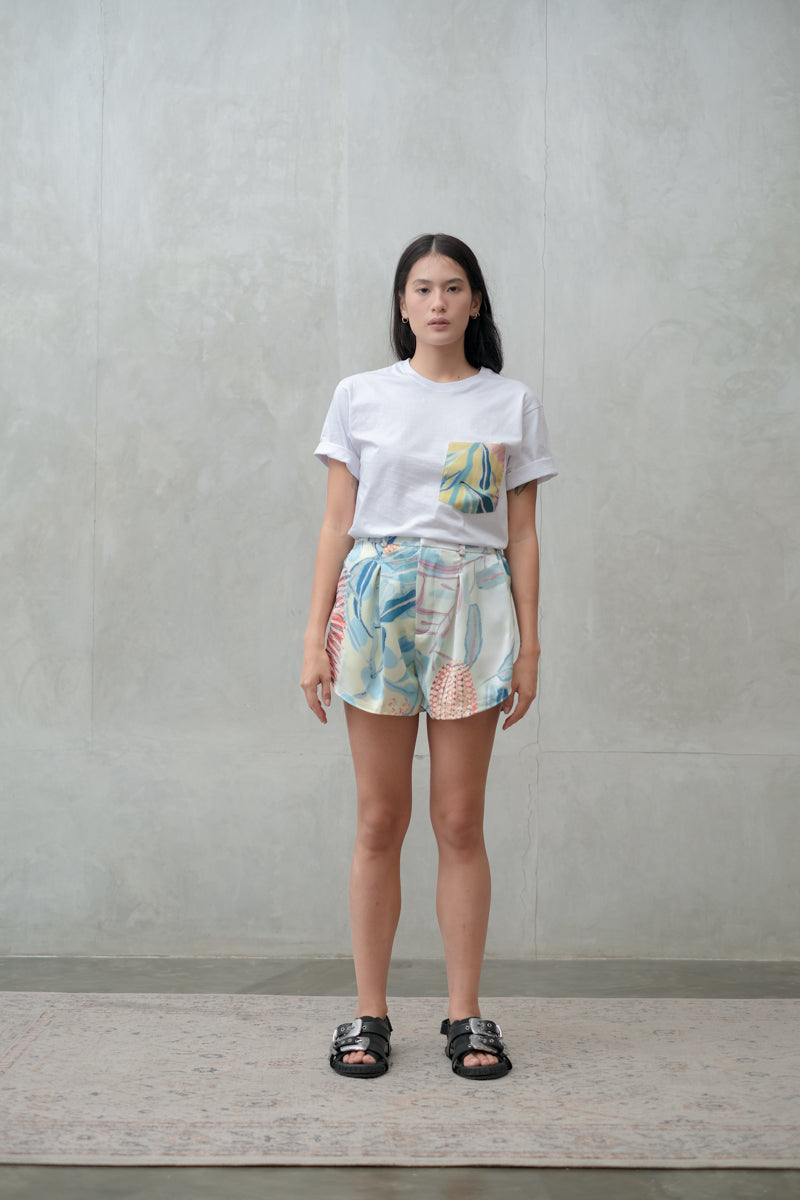 Elia Short in Mint