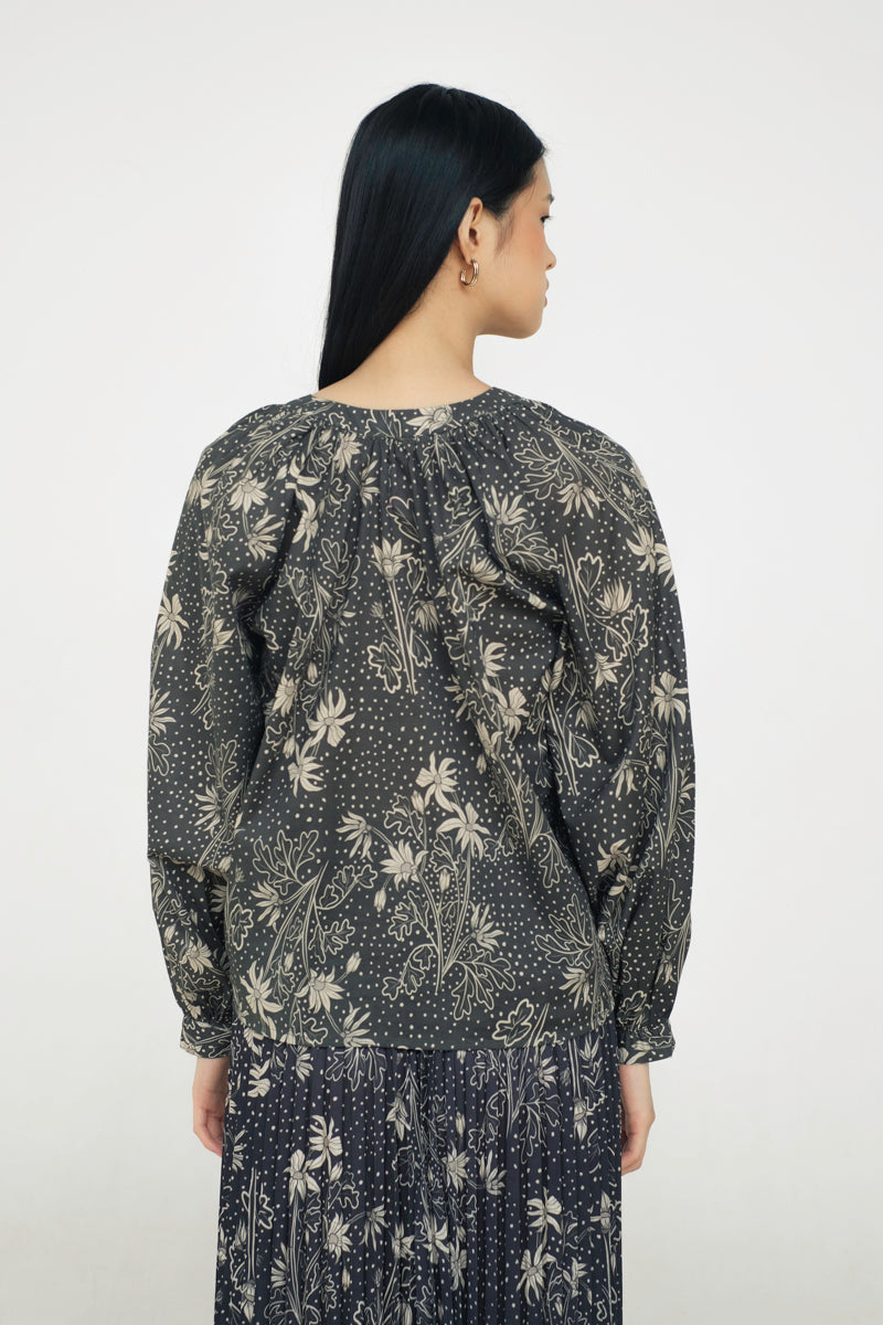 Maia Bohemian Top in Petunia