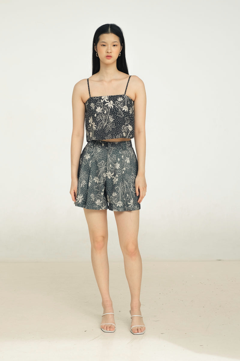 Blake Pleated Shorts in Petunia