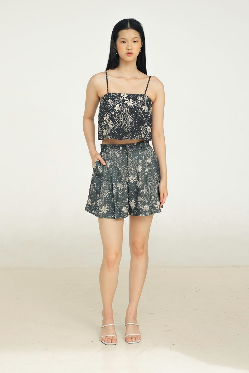 Blake Pleated Shorts in Petunia