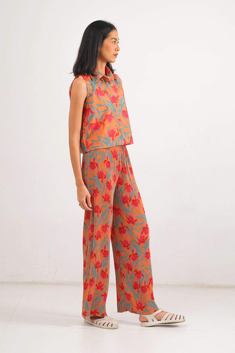 Kleia Boxy Top in Canna