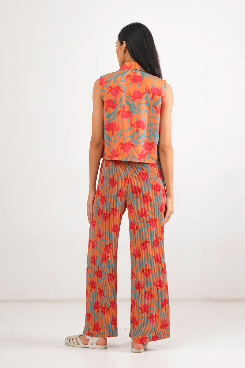 Kleia Boxy Top in Canna