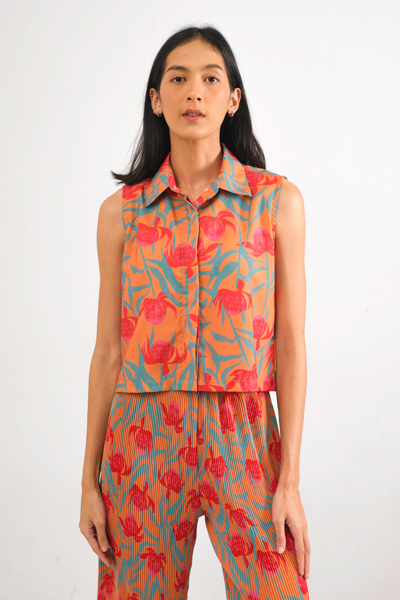 Kleia Boxy Top in Canna