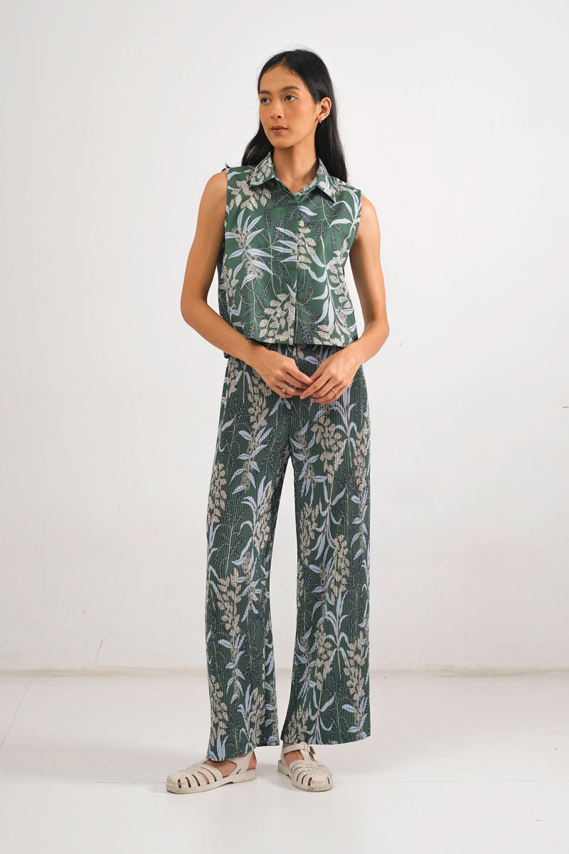 Kleia Boxy Top in Anthurium