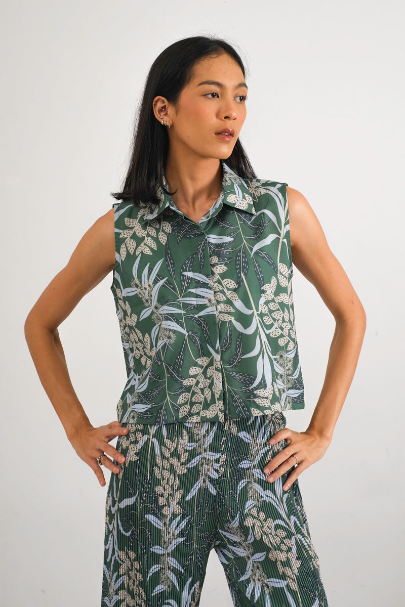 Kleia Boxy Top in Anthurium