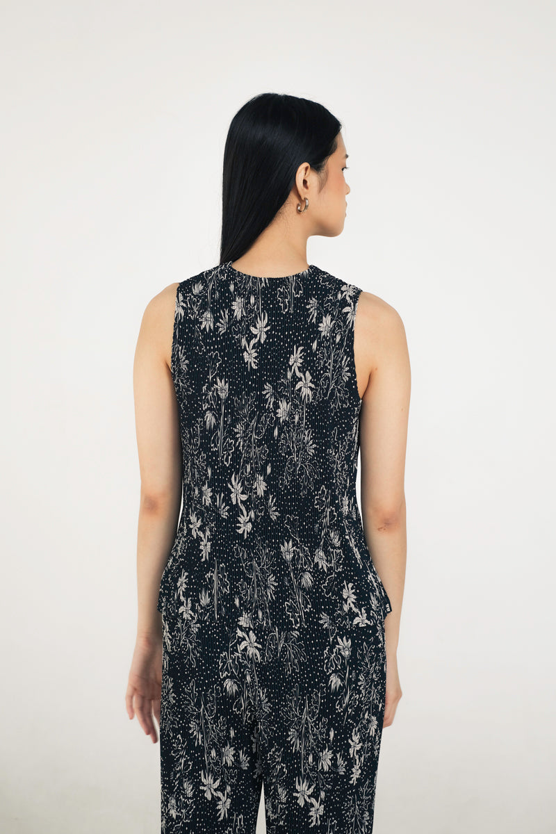 June Pleated Top in Petunia