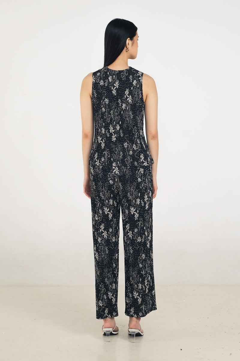 June Pleated Top in Petunia