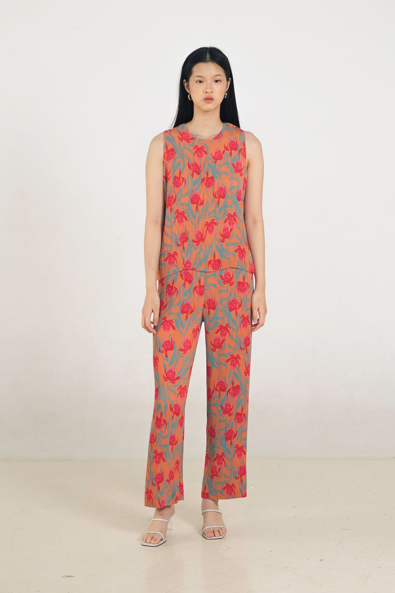 June Pleated Top in Canna