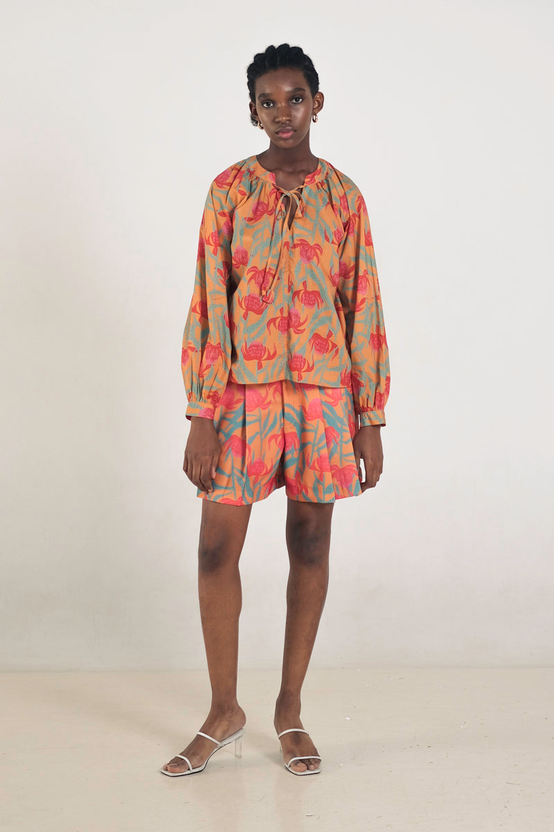 Blake Pleated Shorts in Canna