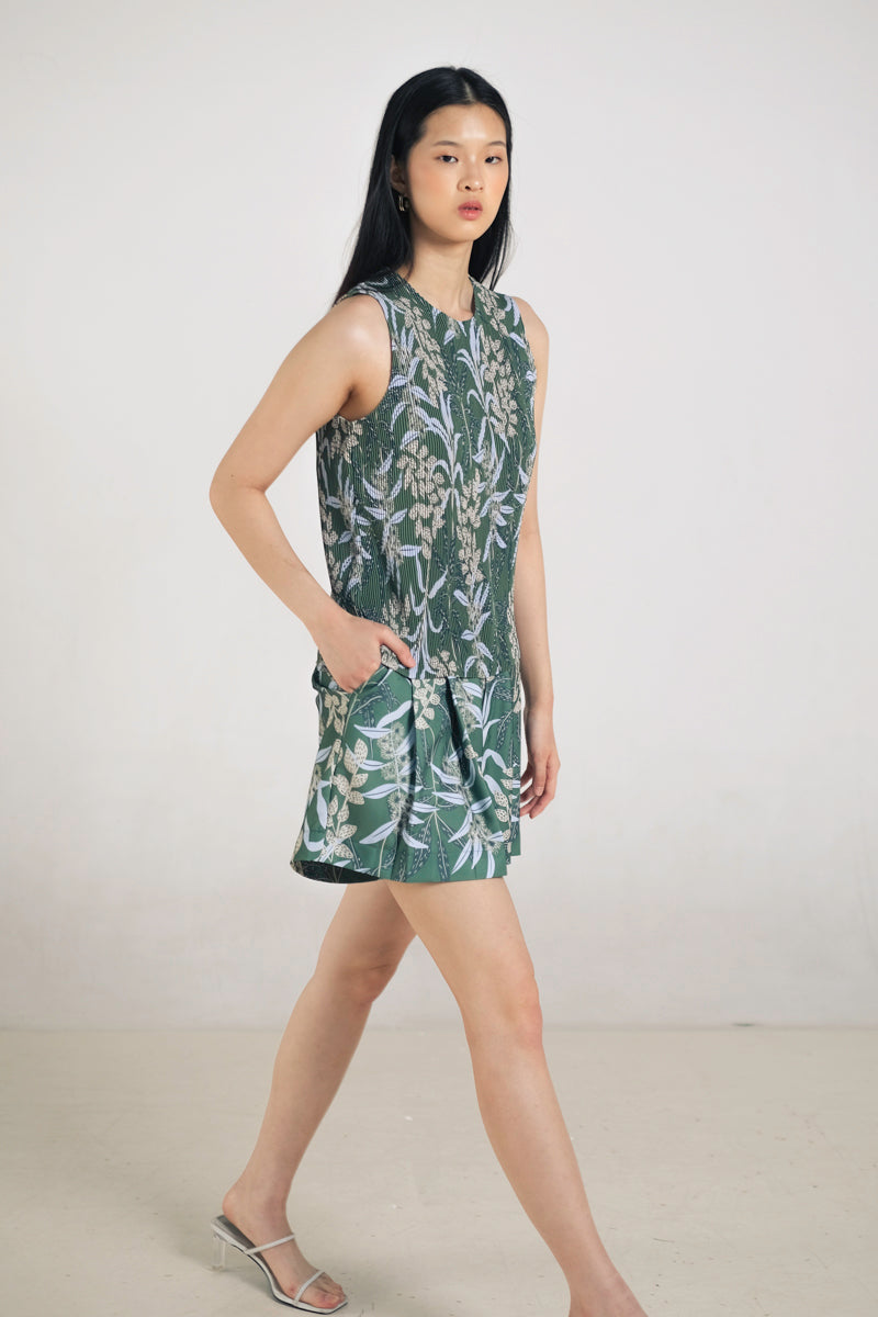 June Pleated Top in Anthurium
