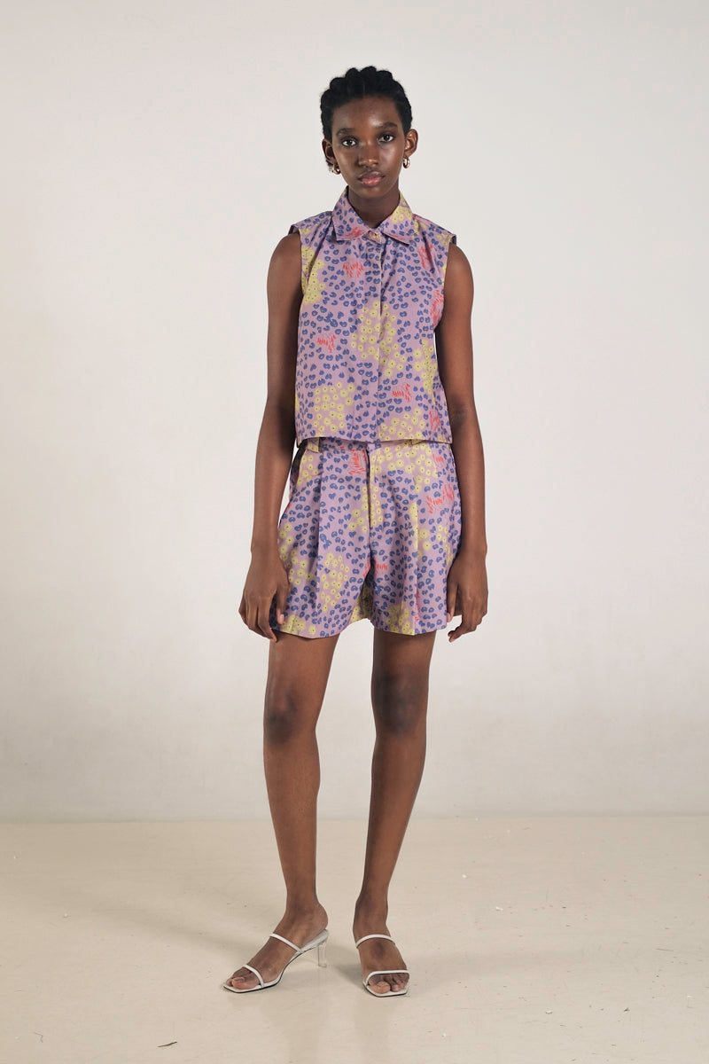 Blake Pleated Shorts in Violet