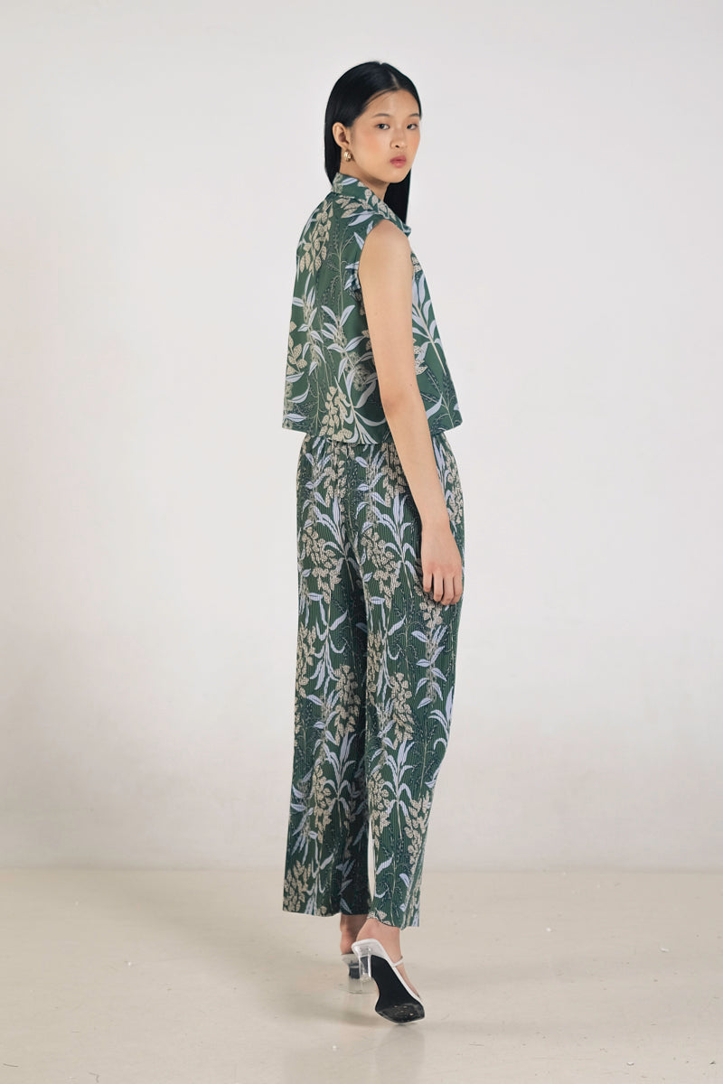 Kleia Boxy Top in Anthurium
