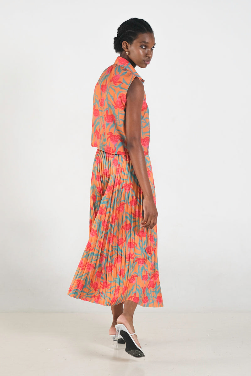Alina Pleated Skirt in Canna