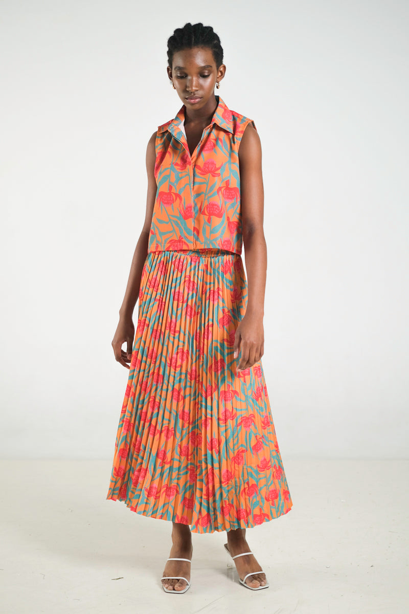 Alina Pleated Skirt in Canna