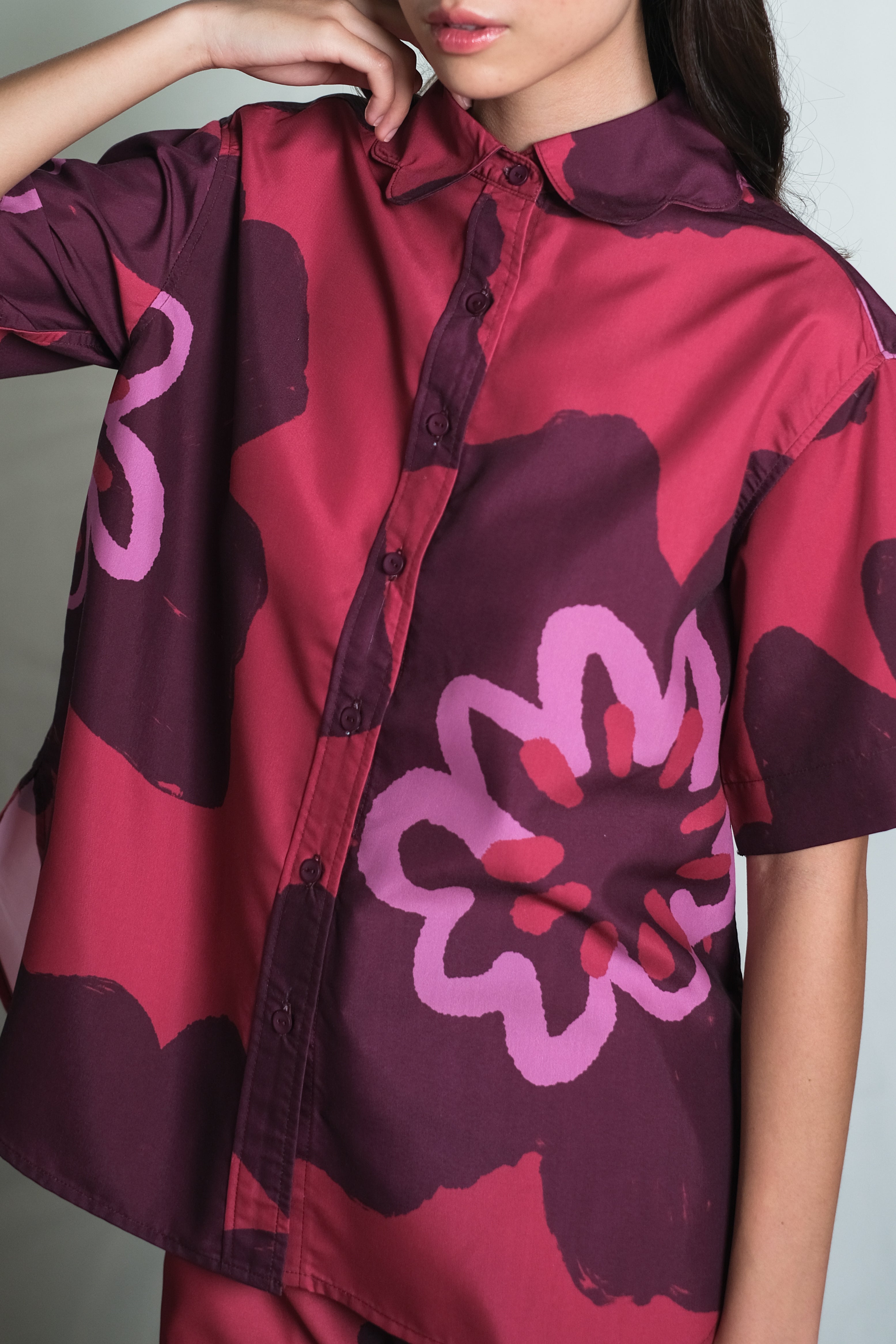 Karra Scallop Shirt in Pinot
