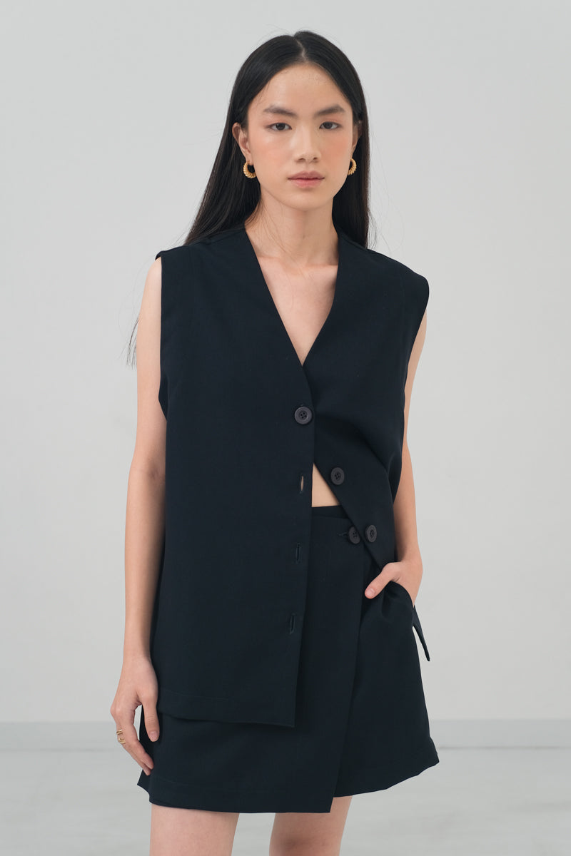 Cott Vest in Midnight