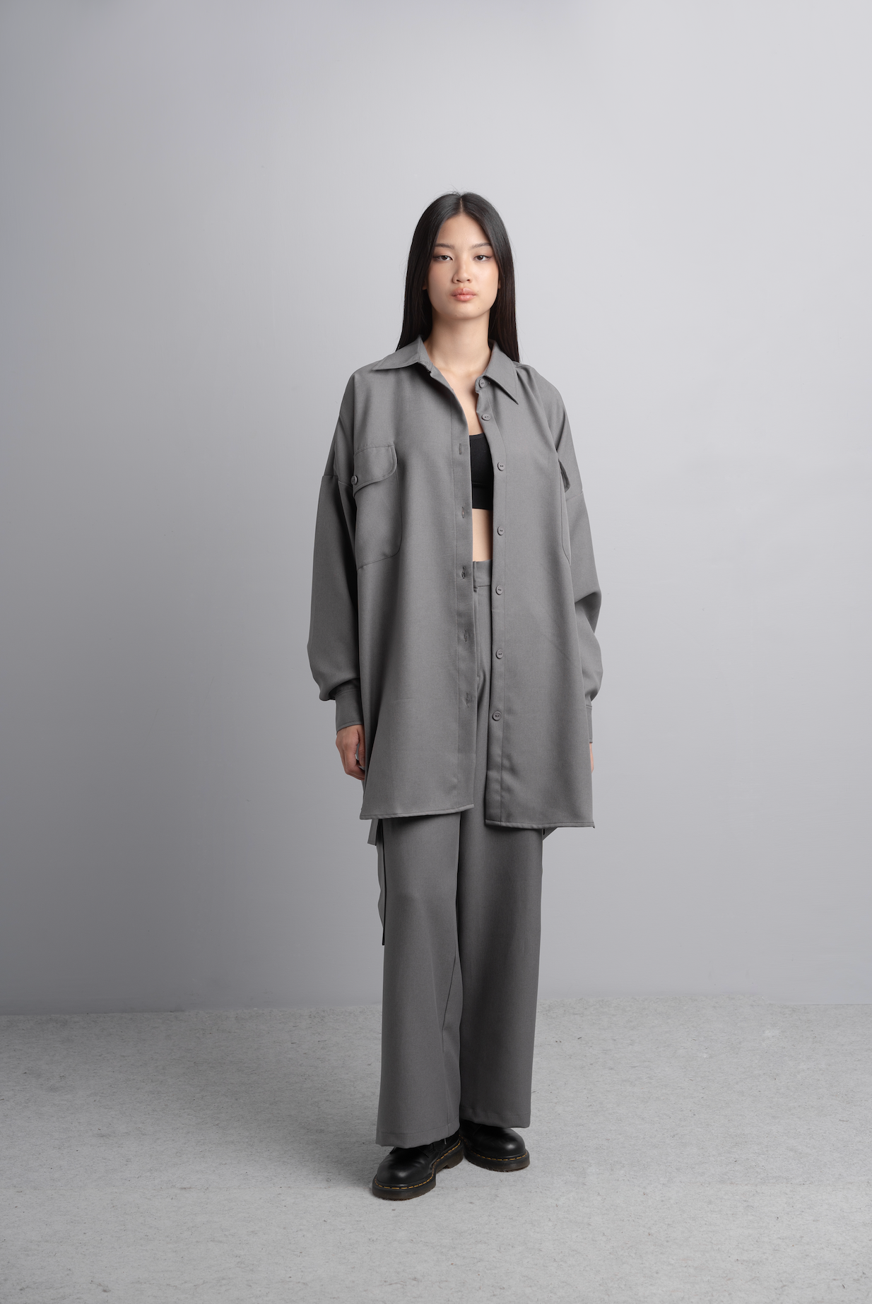Eva Oversize Shirt in Charcoal