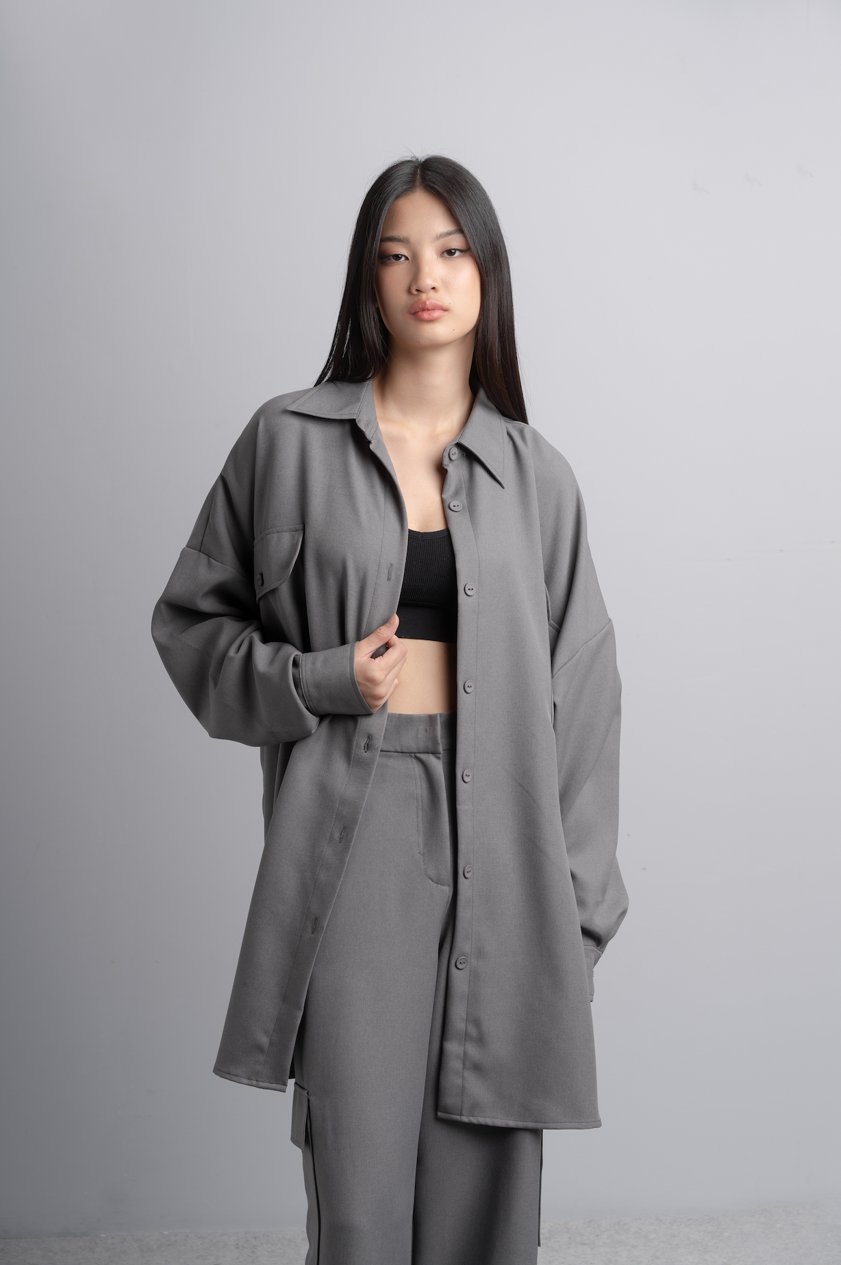 Eva Oversize Shirt in Charcoal