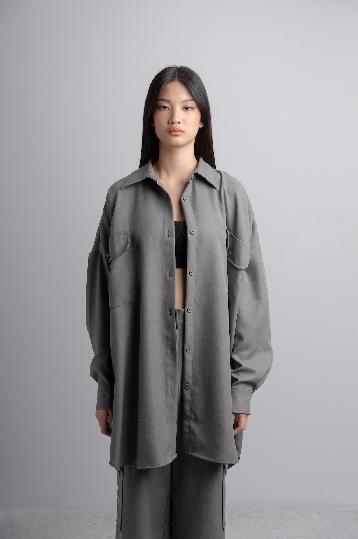 Eva Oversize Shirt in Charcoal