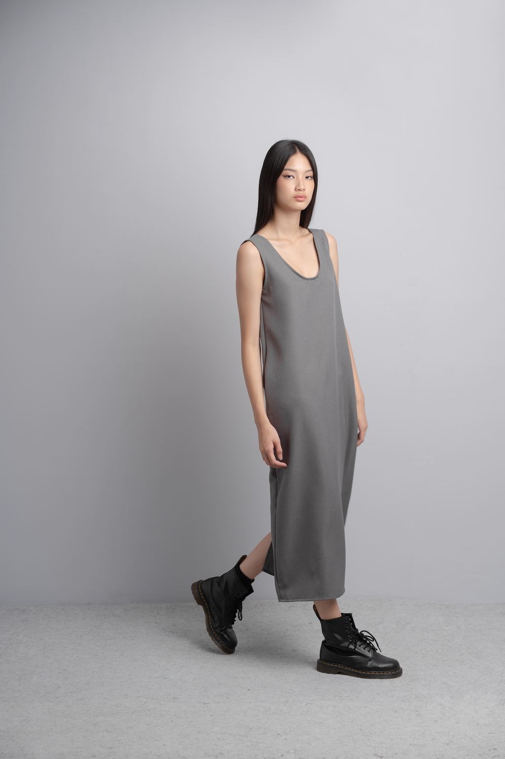 Nikki Midi Dress in Charcoal