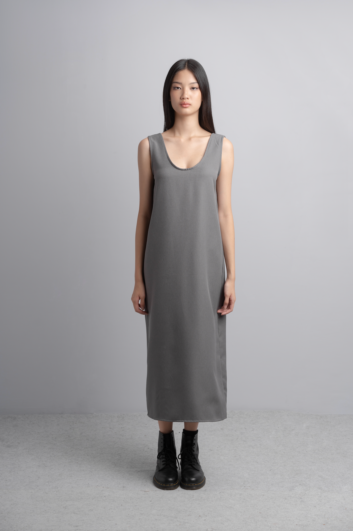 Nikki Midi Dress in Charcoal