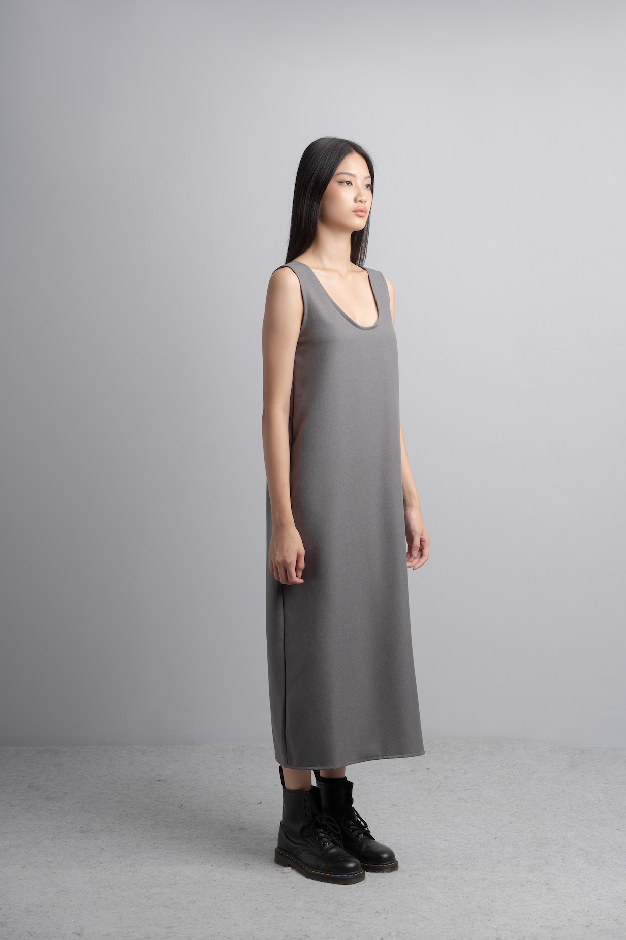 Nikki Midi Dress in Charcoal