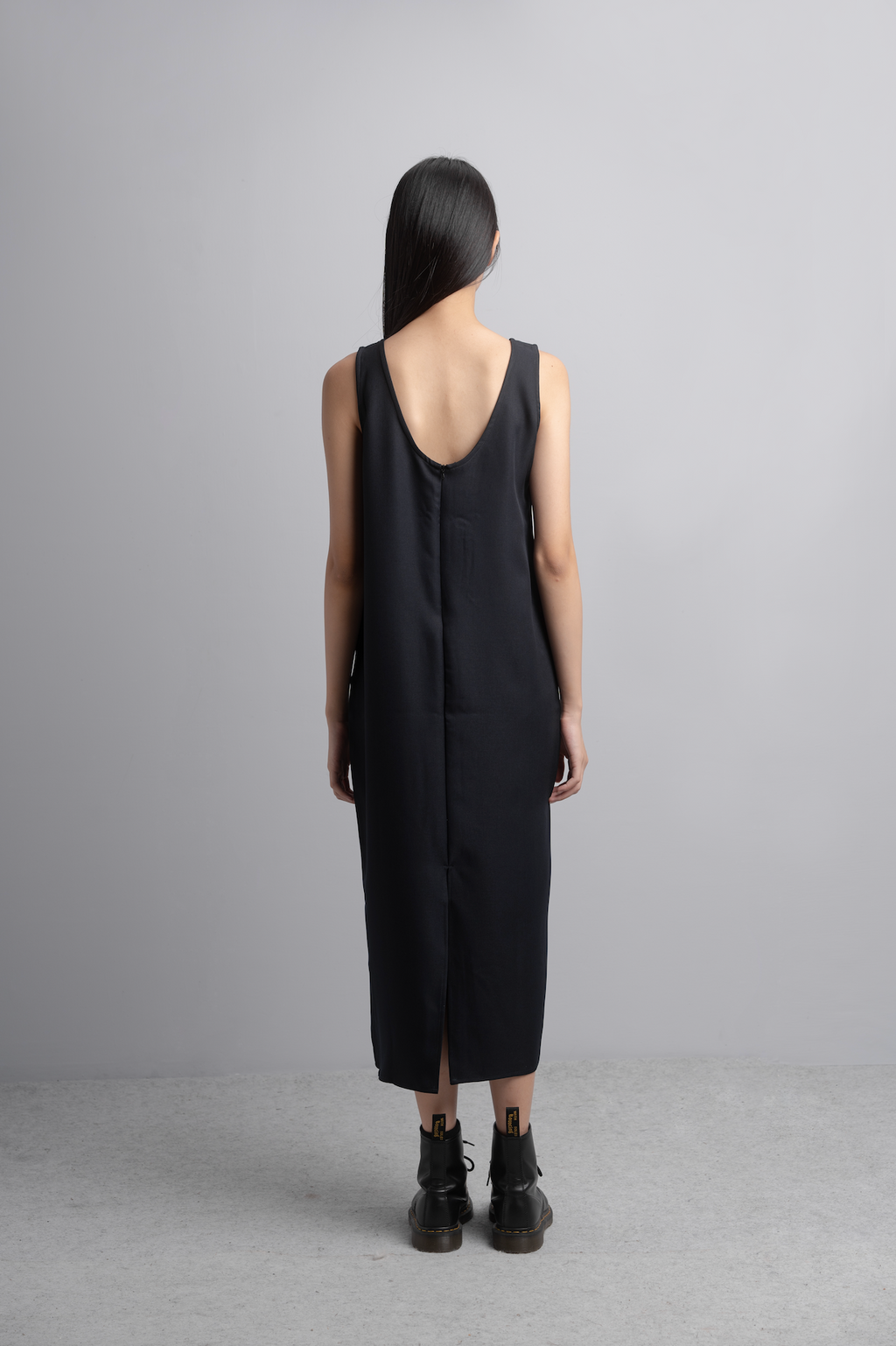 Nikki Midi Dress in Midnight