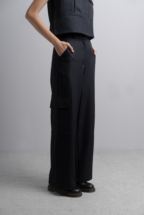 Brie Cargo Pants in Midnight