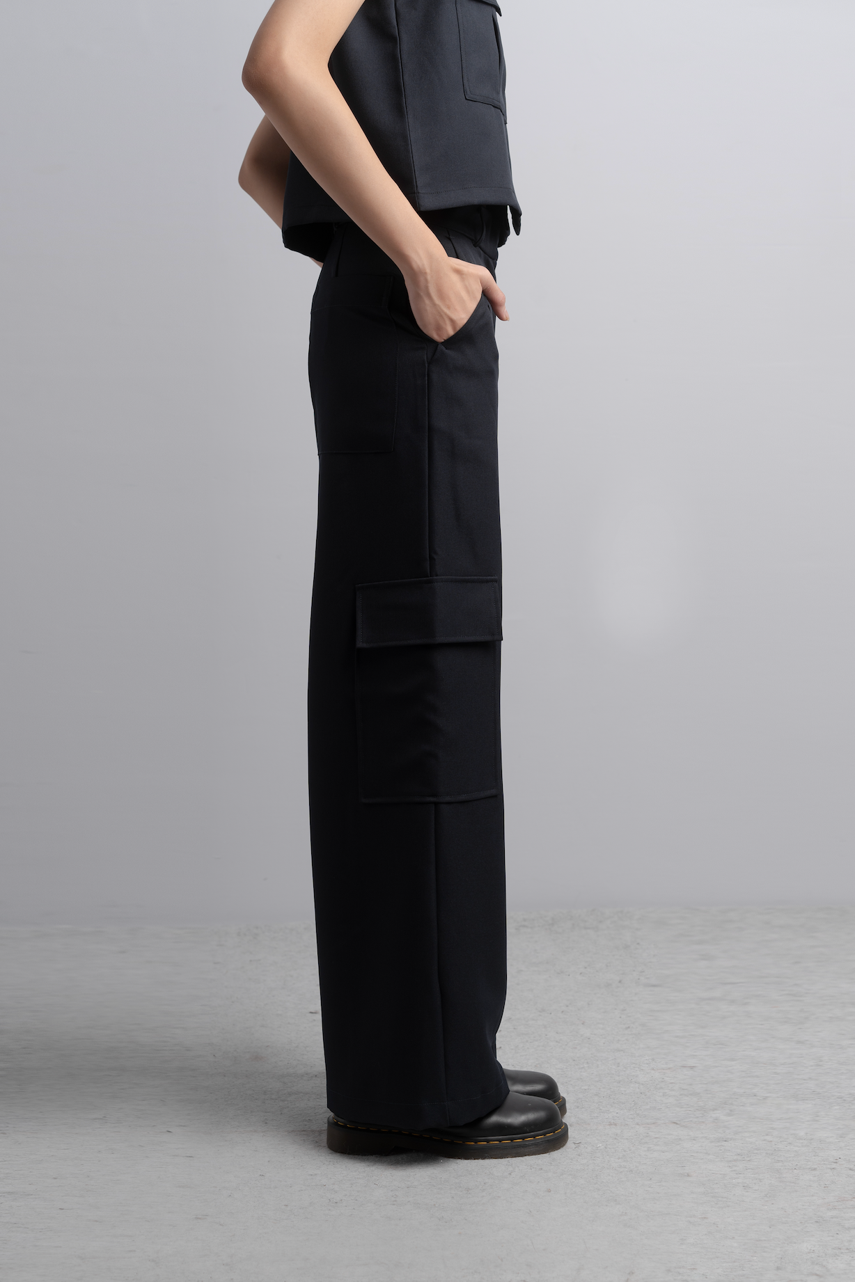 Brie Cargo Pants in Midnight