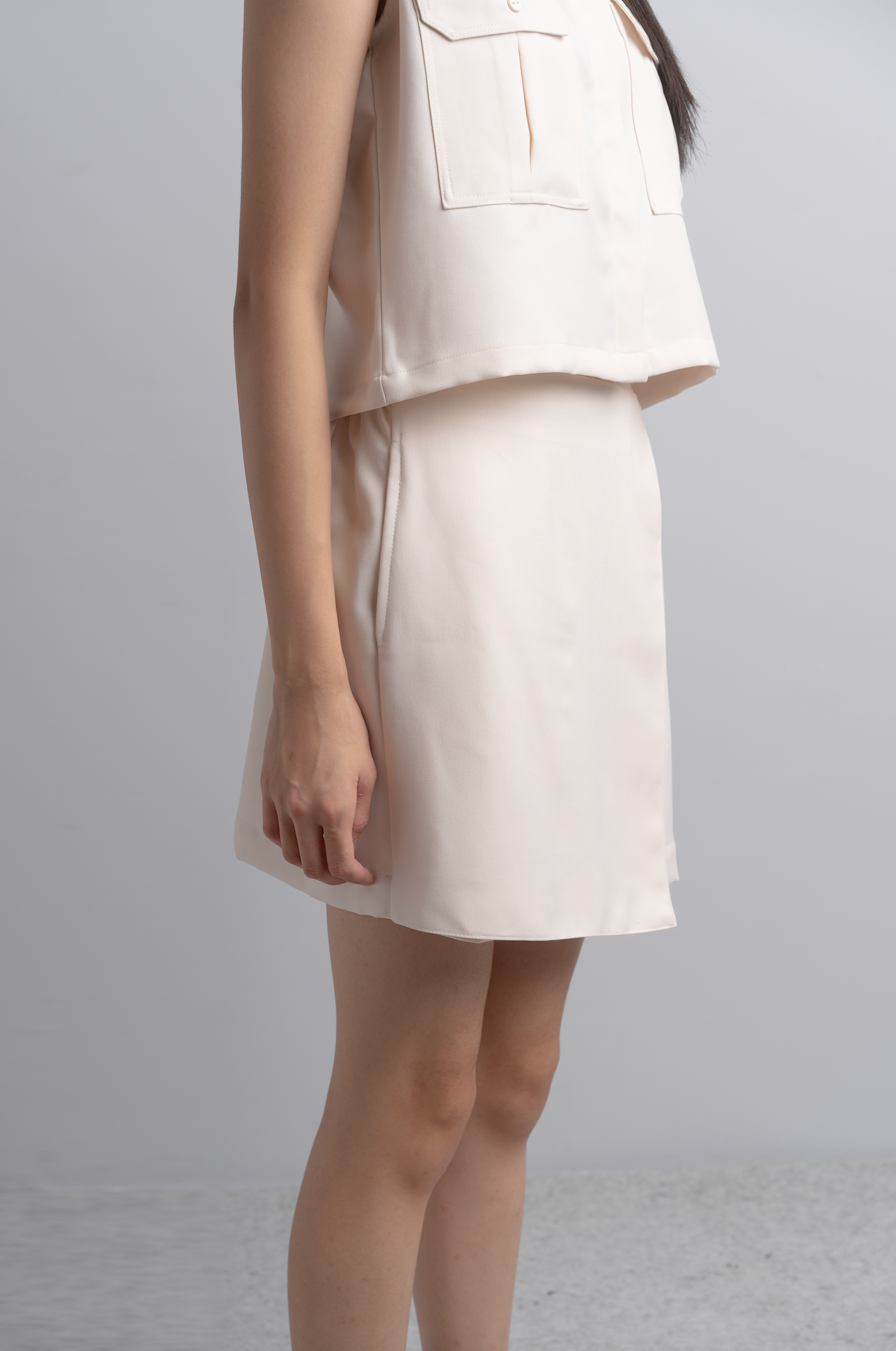Kendra Mini Skirt in Bone