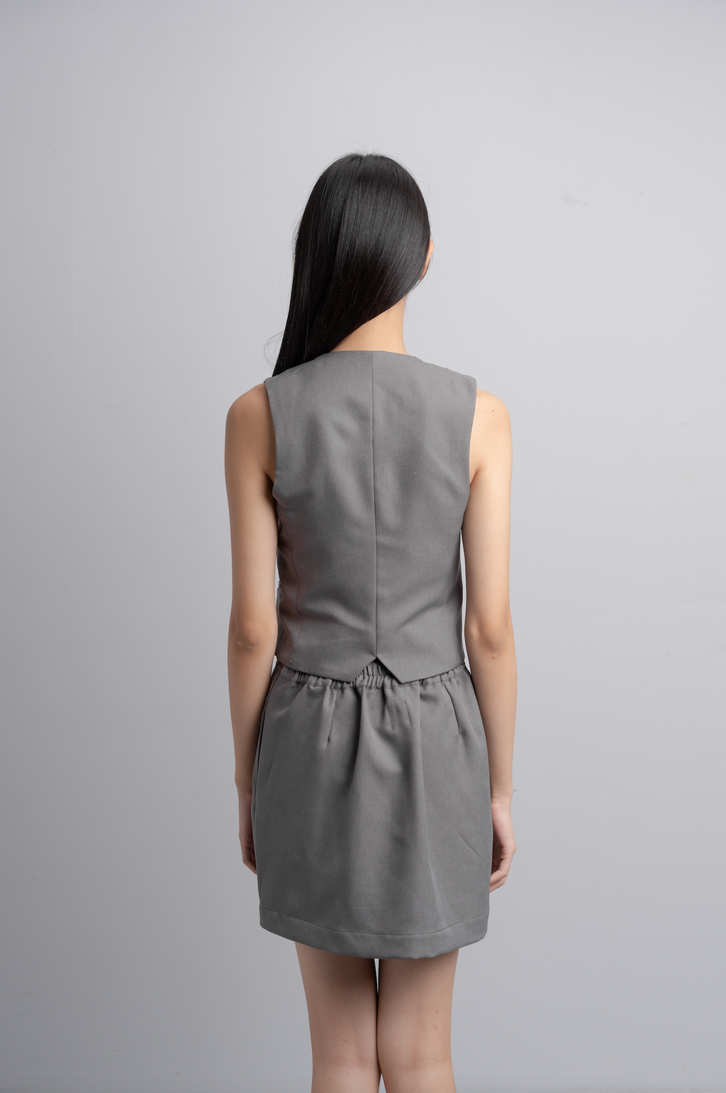 Valerie Vest in Charcoal