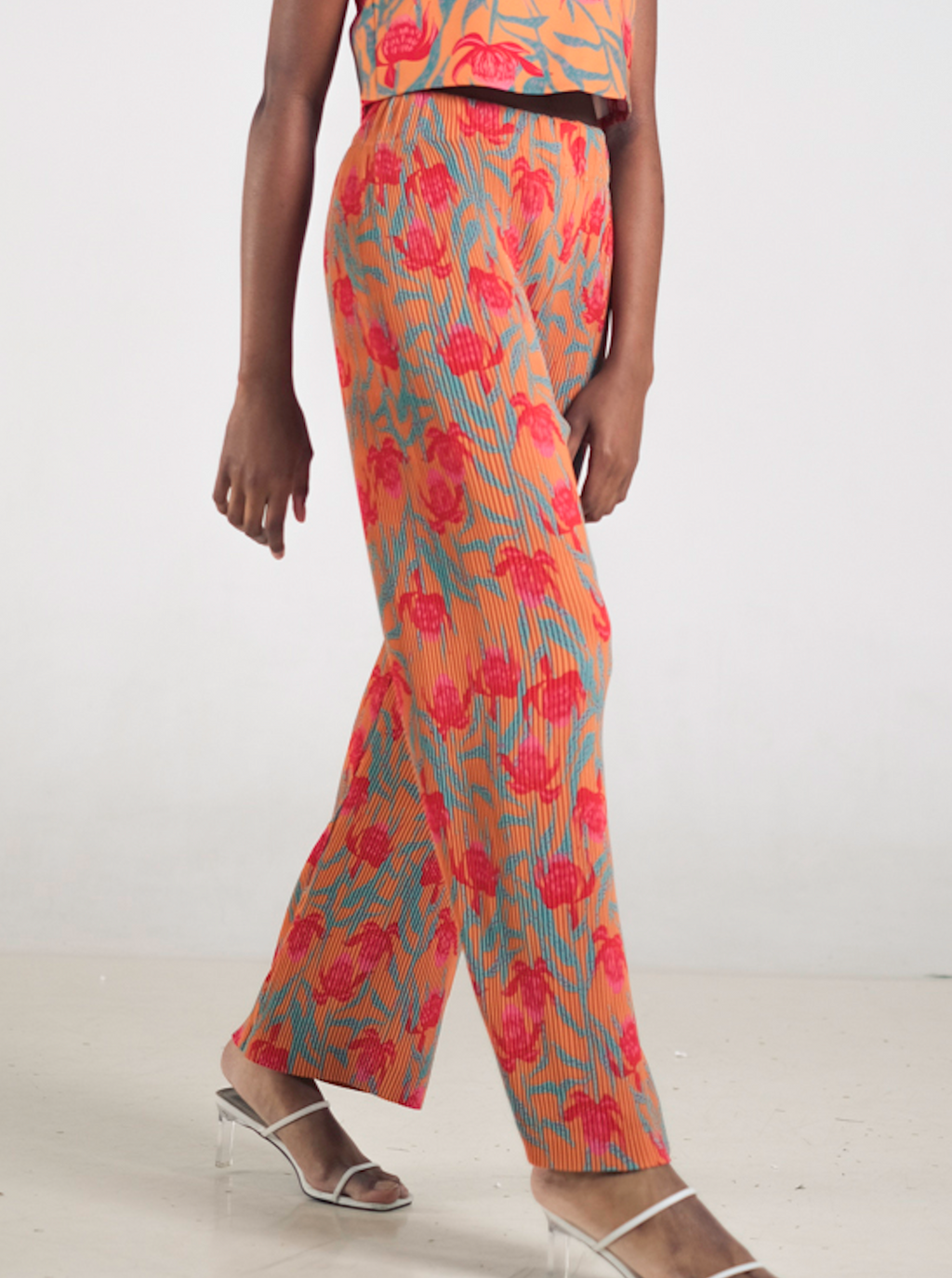 Glen Pleated Pants in Canna