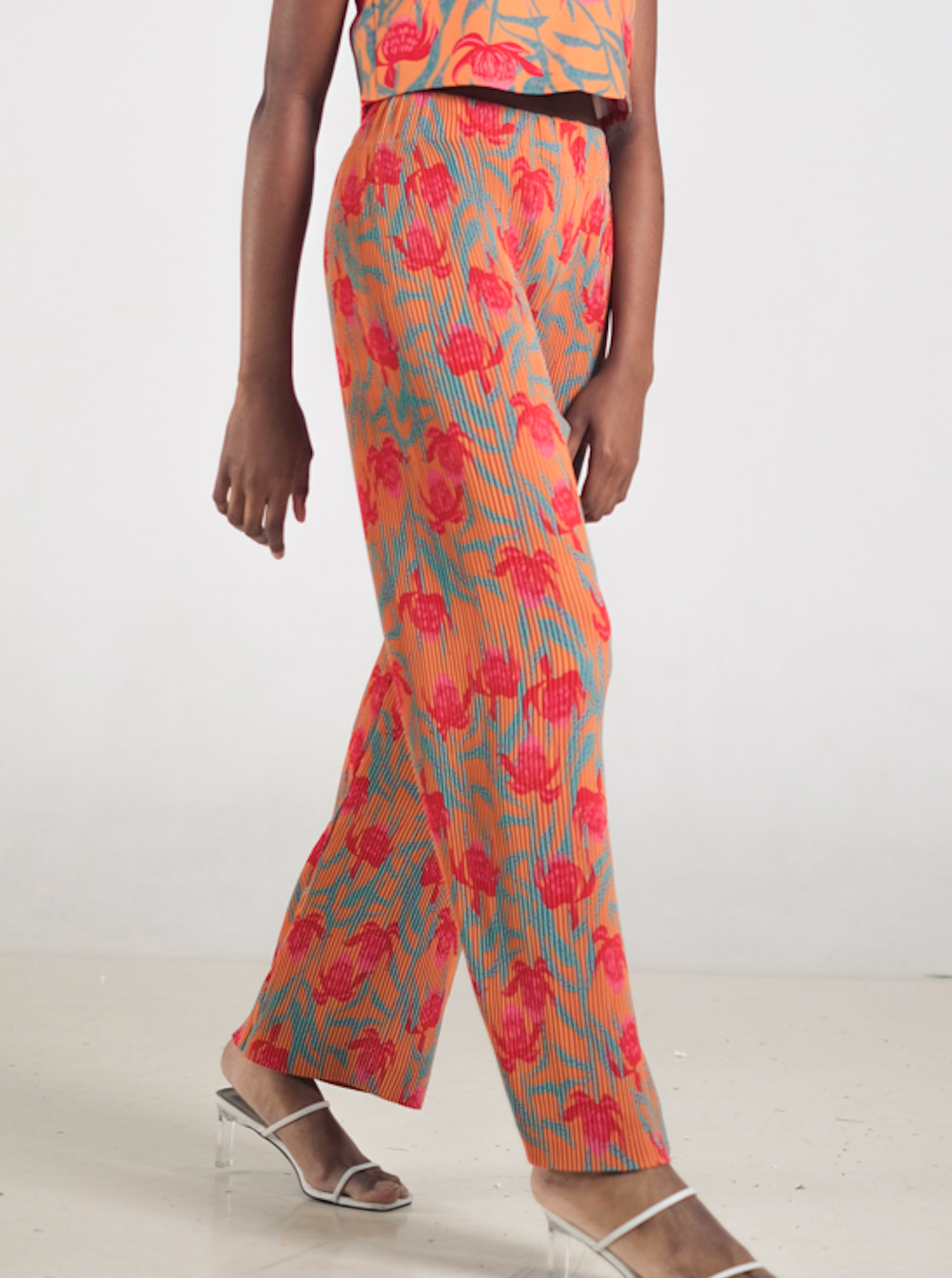 Glen Pleated Pants in Canna