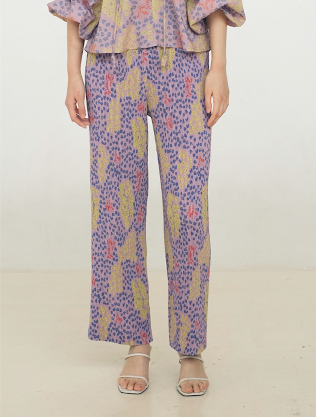 Glen Pleated Pants in Violet