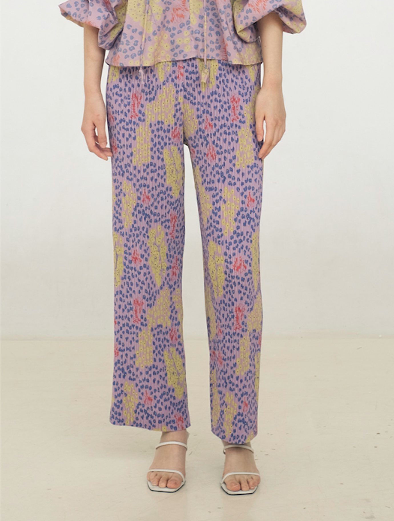 Glen Pleated Pants in Violet
