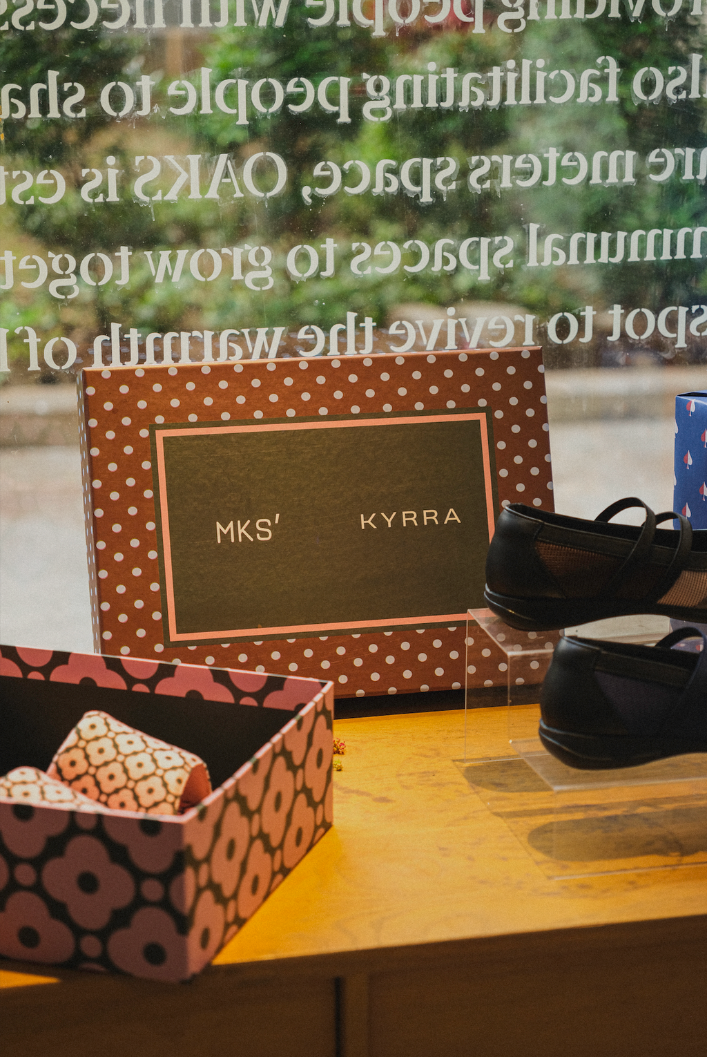 Holiday Box in Polka Brown